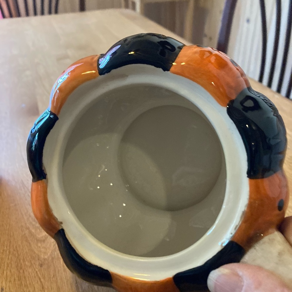 Transpac Everyday is a holiday ceramic ghost/pumpkin bowl with lid - Picture 5 of 6